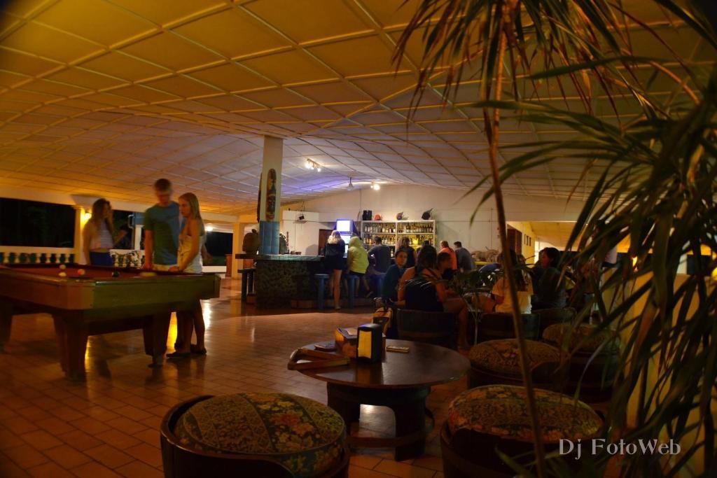 Hotel La Isla Parrita Buitenkant foto