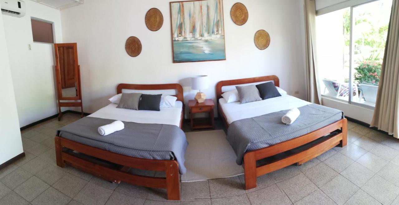 Hotel La Isla Parrita Buitenkant foto