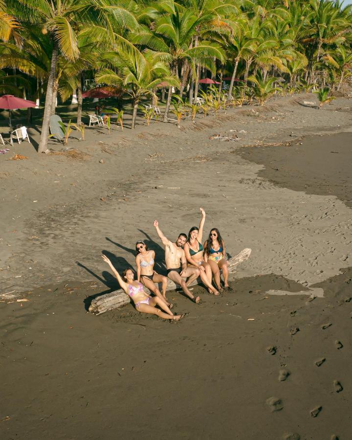 Hotel La Isla Parrita Buitenkant foto
