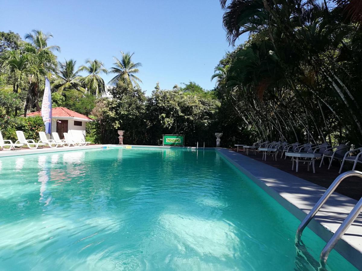 Hotel La Isla Parrita Buitenkant foto
